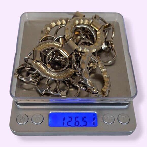 (2/$20) V. Distresed Metal Circle Link Belt - Picture 4 of 4